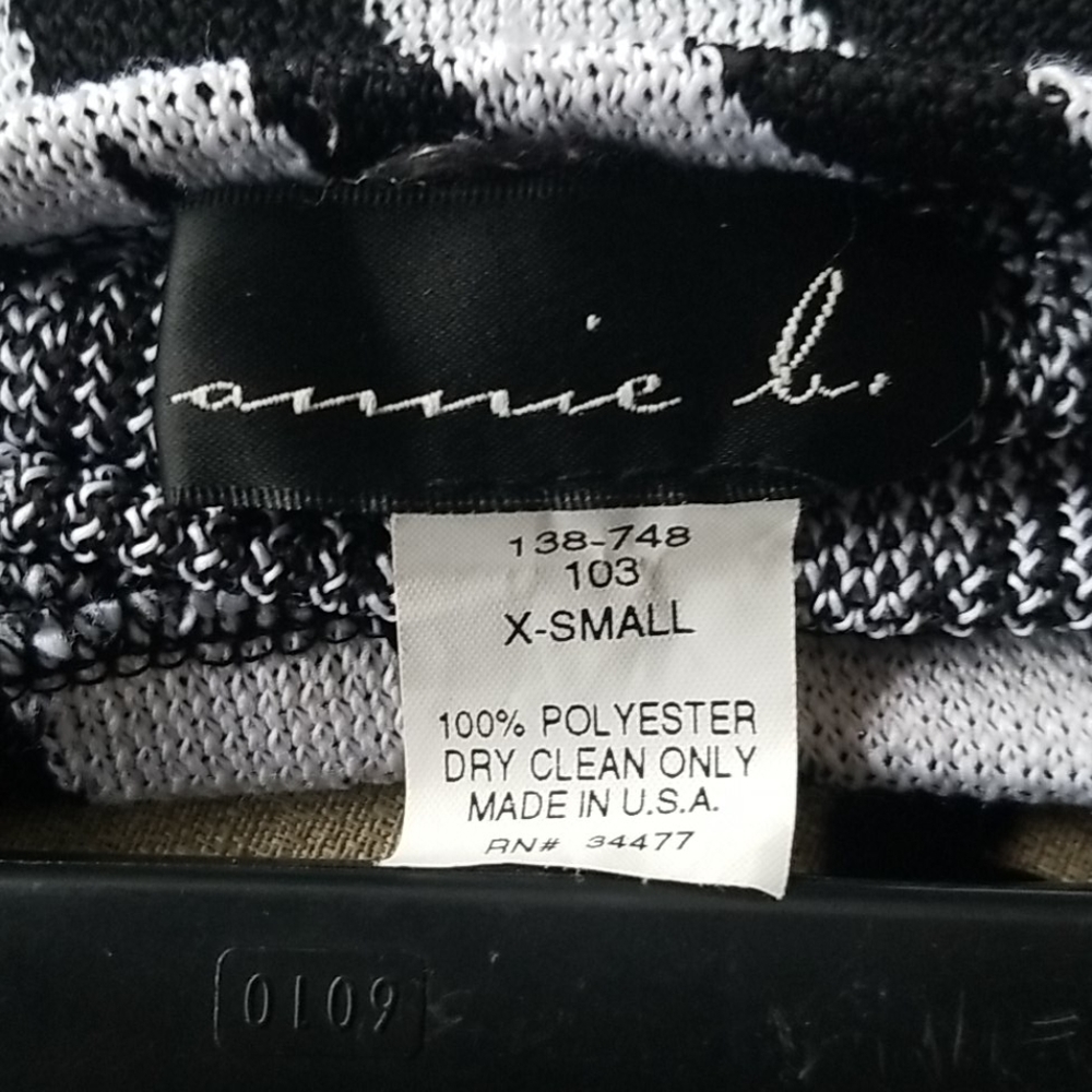 Top - Picture 3 of 6